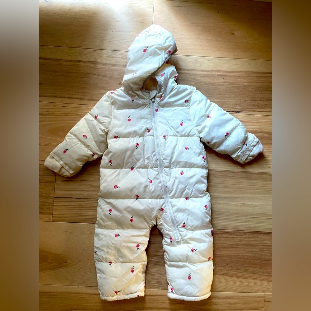 Old navy onesie puffer coat, snowsuit
